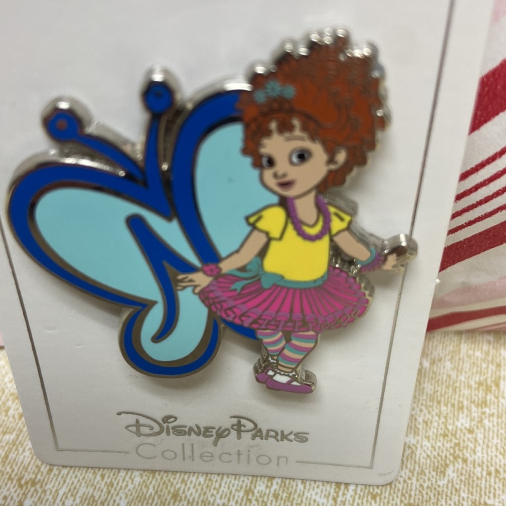 Disney Fancy Nancy Pin - Picture 3 of 6